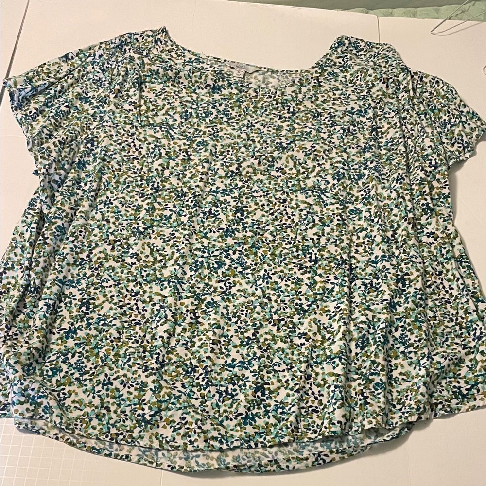 Bundle of 3X tops Dana Buchman Pink Patterned Blouse with Chain Accent and more - Picture 4 of 9